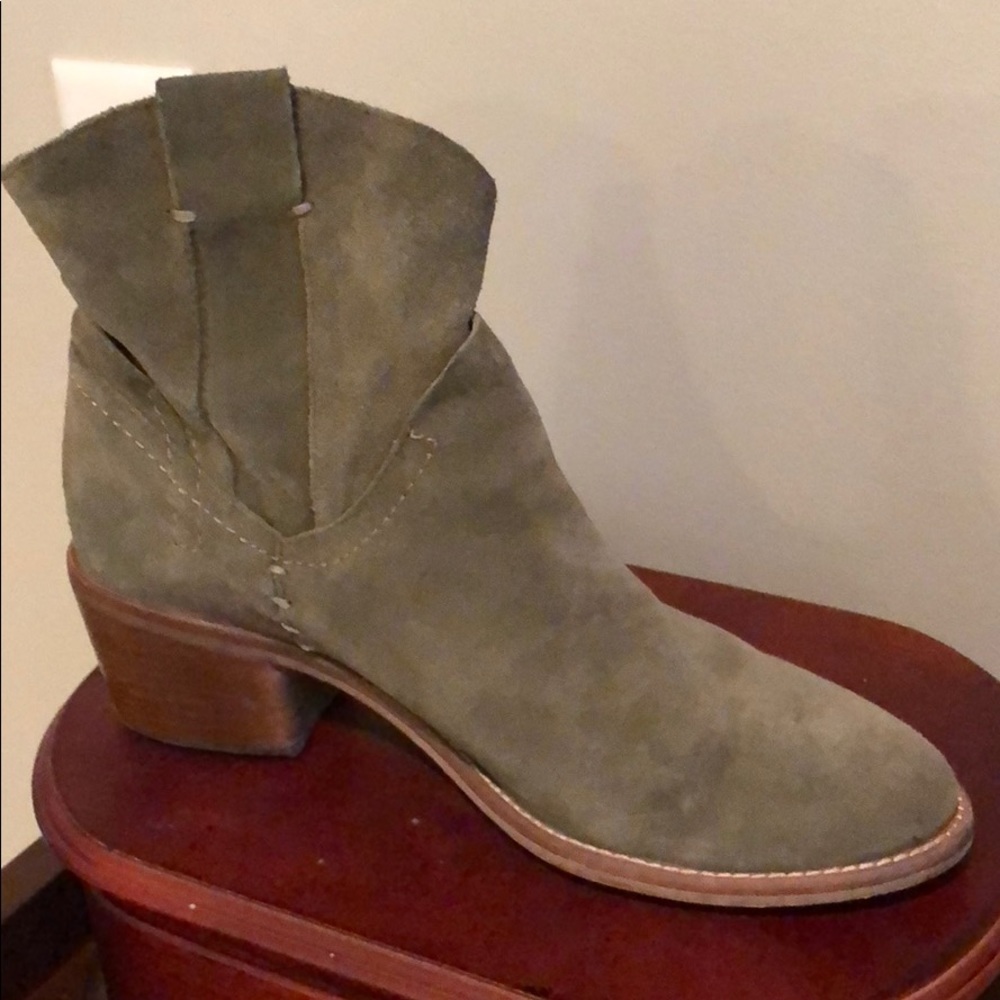 dolce vita booties size 8.5 lightly worn